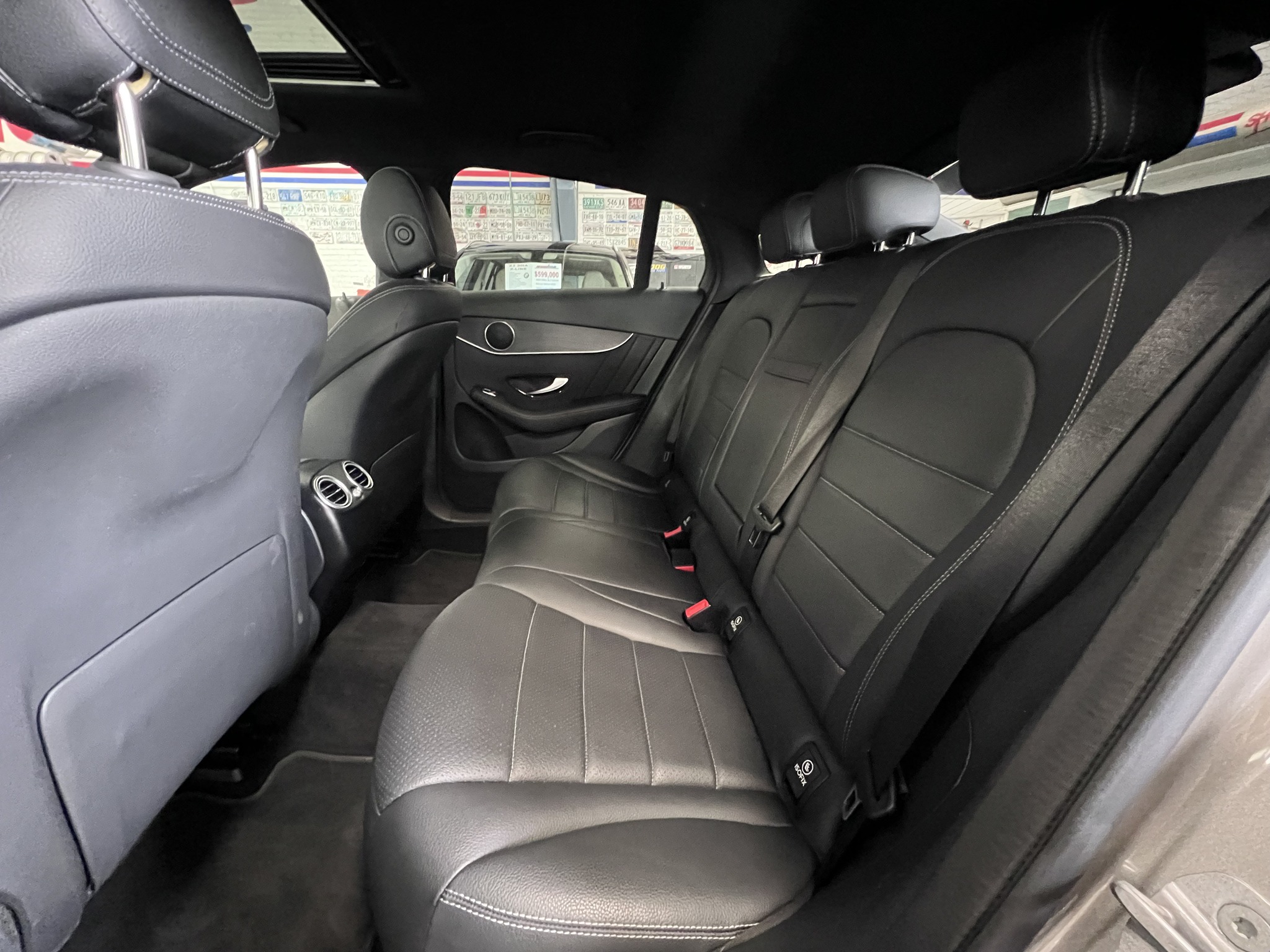 Mercedes-Benz GLC-300 Coupé 2021
